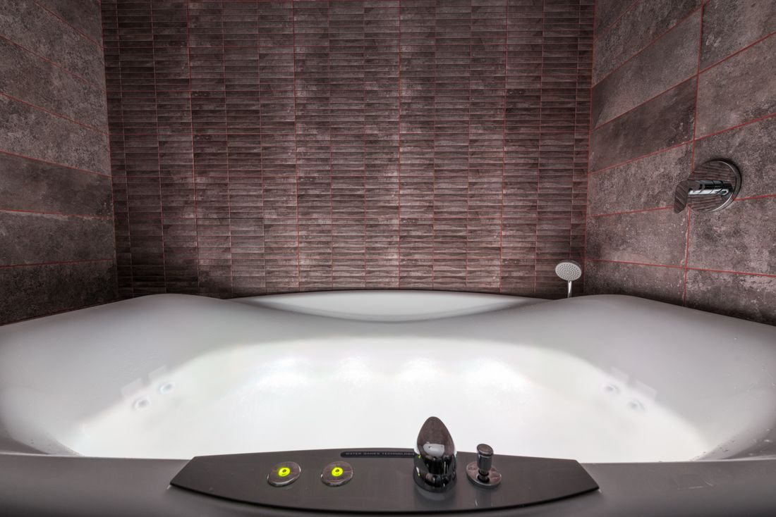 Le spa lacustre de l'Hôtel Bellerive, bain chaud face au lac